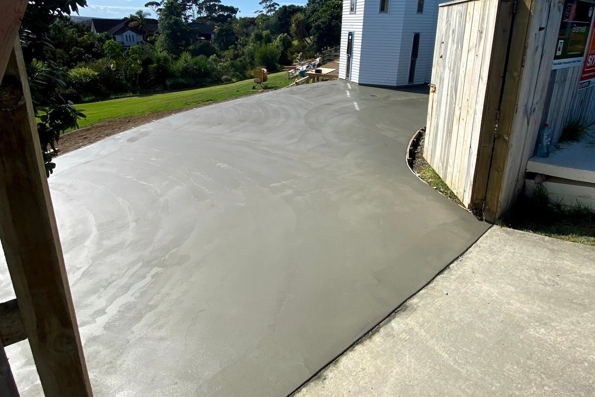 Concrete driveway - Bramwell Builders - West Auckland North Shore Rodney Hibiscus Coast